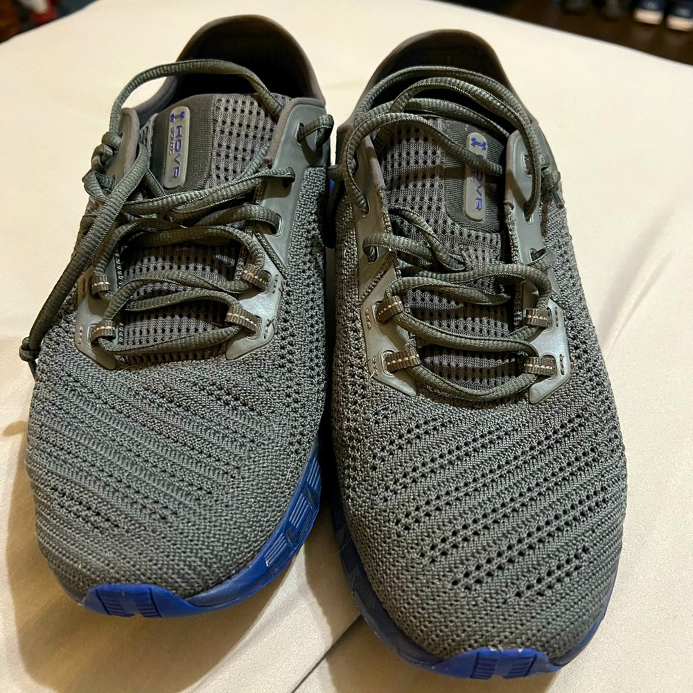Mens size 12 Underarmour Hoversonic with Bluetooth/App connectivity